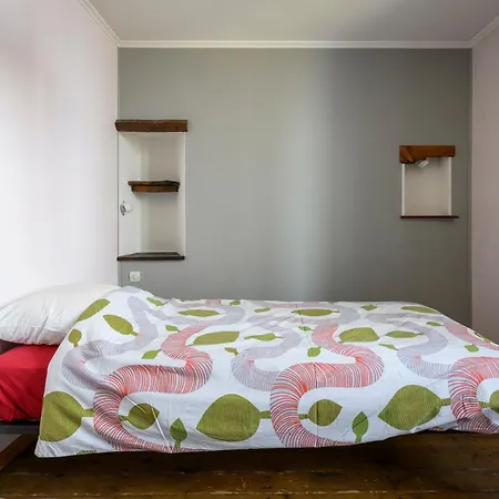 Maison Bleue 26170